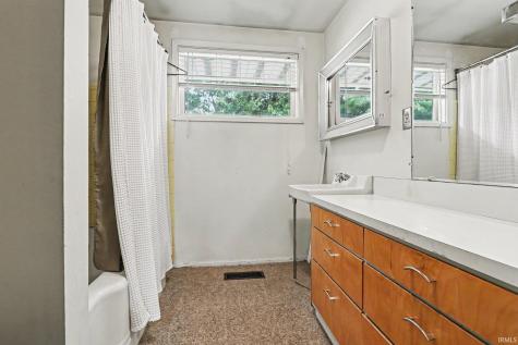1733 Southwood Avenue South Bend IN 46615