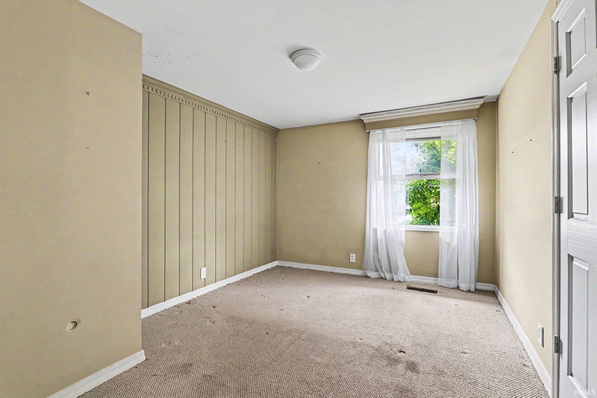 1733 Southwood Avenue South Bend IN 46615