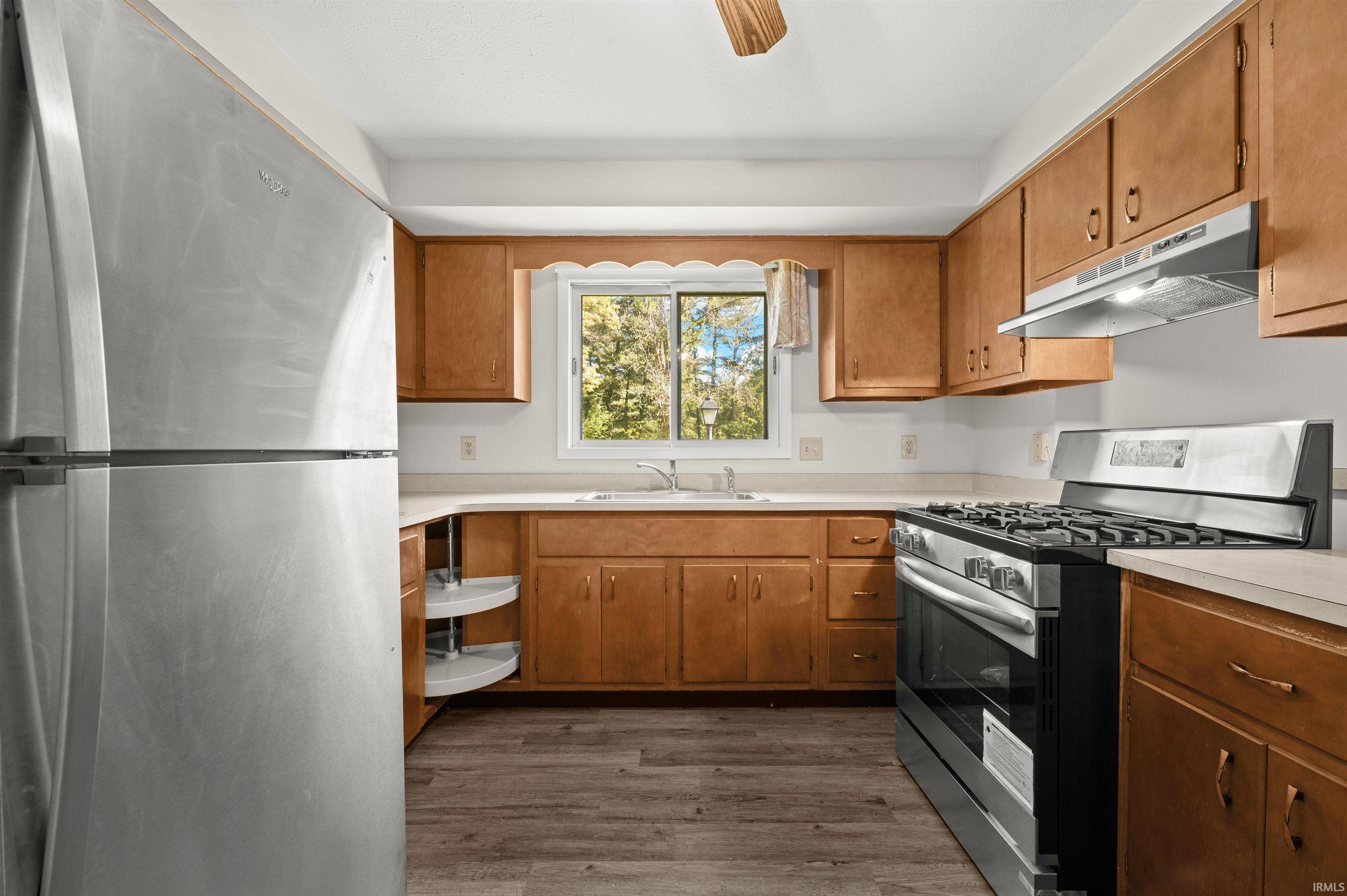 22907 Elm Drive Elkhart IN 46516