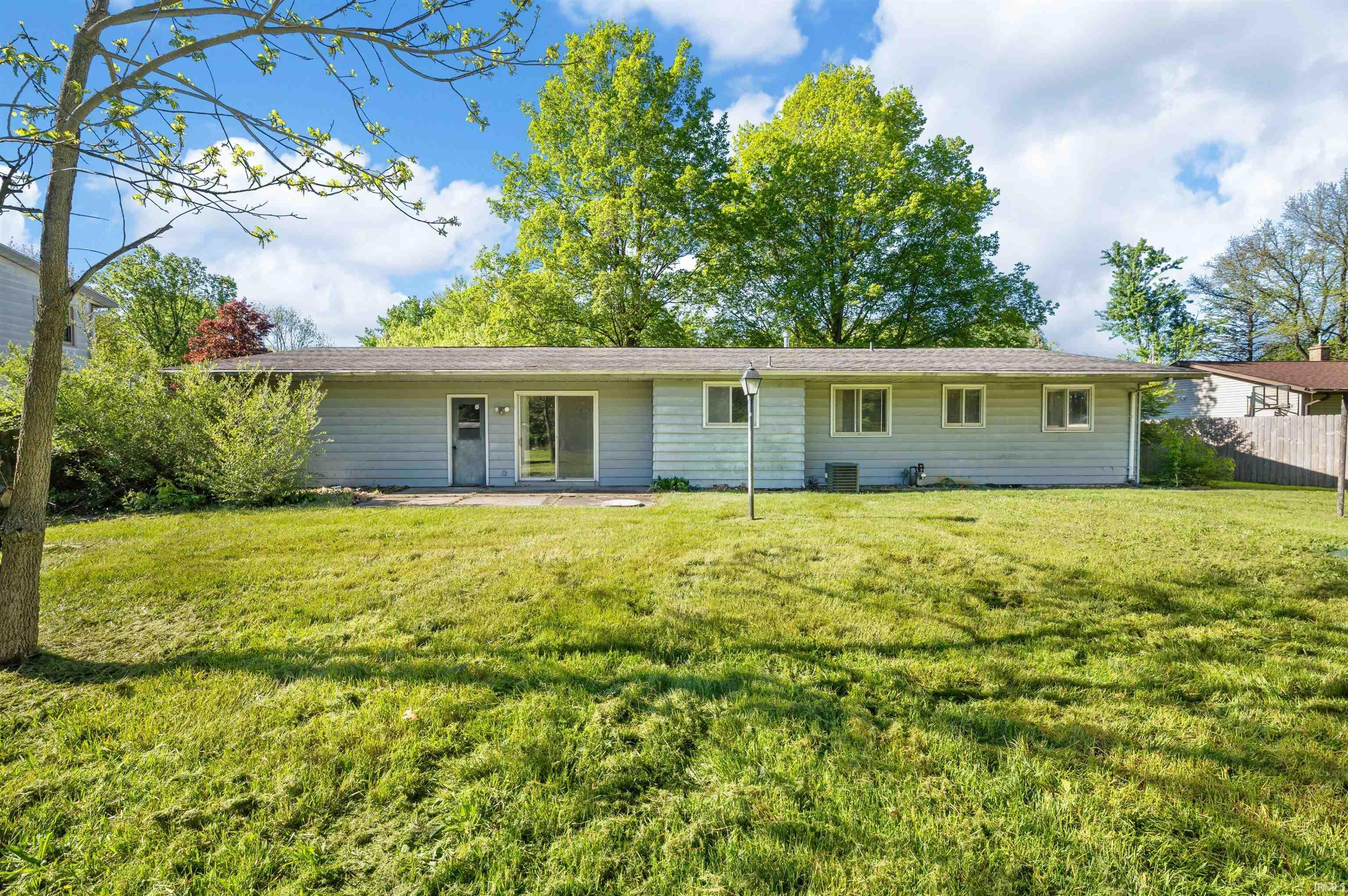 22907 Elm Drive Elkhart IN 46516