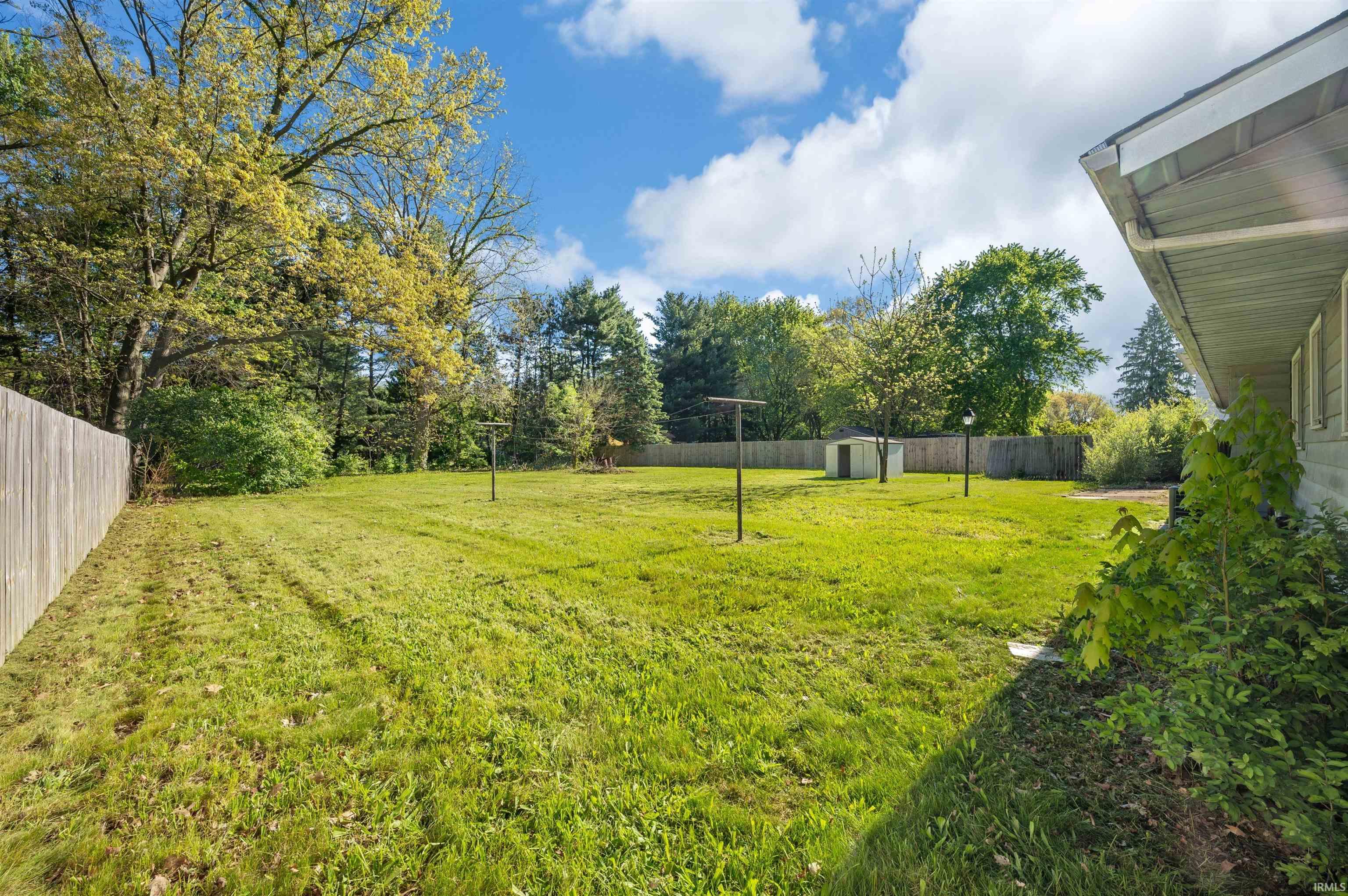22907 Elm Drive Elkhart IN 46516