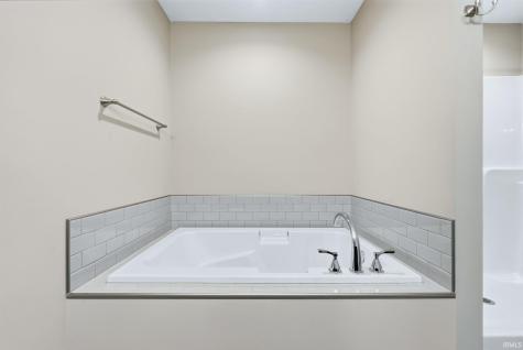 10491 Fieldlight Boulevard Fort Wayne IN 46835