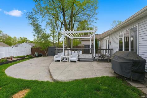 8916 Spring Forest Drive Fort Wayne IN 46804