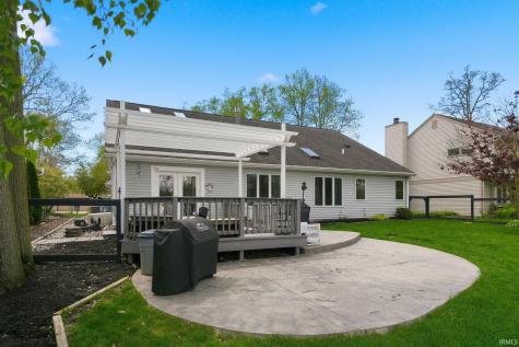 8916 Spring Forest Drive Fort Wayne IN 46804