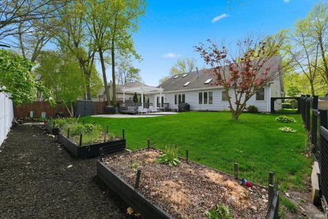 8916 Spring Forest Drive Fort Wayne IN 46804
