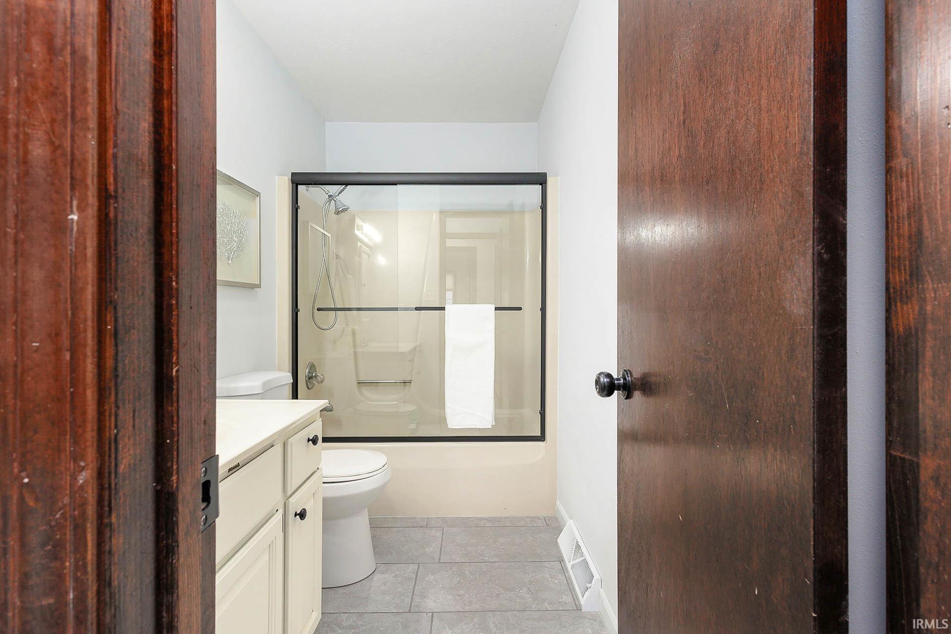 17470 Skyline Drive South Bend IN 46614