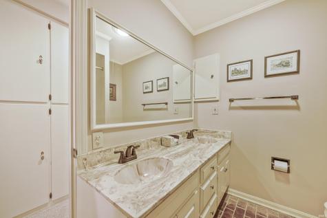 409 Park Plaza Drive Evansville IN 47715