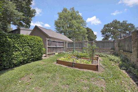 409 Park Plaza Drive Evansville IN 47715