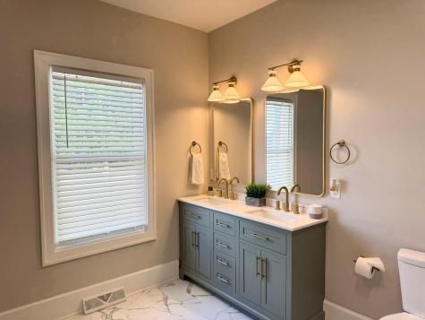 1220 Bayard Park Drive Evansville IN 47714