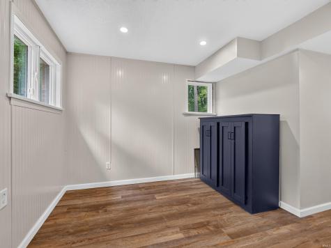 1535 Wood Moor Drive Fort Wayne IN 46804