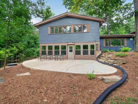 1535 Wood Moor Drive Fort Wayne IN 46804