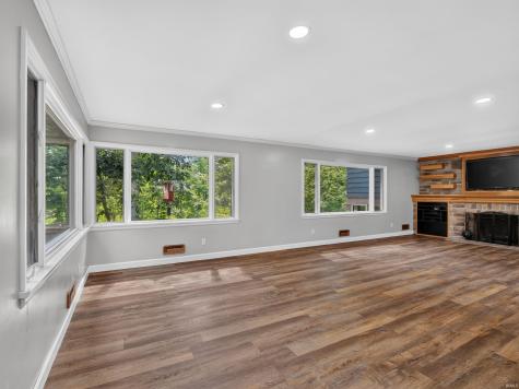 1535 Wood Moor Drive Fort Wayne IN 46804