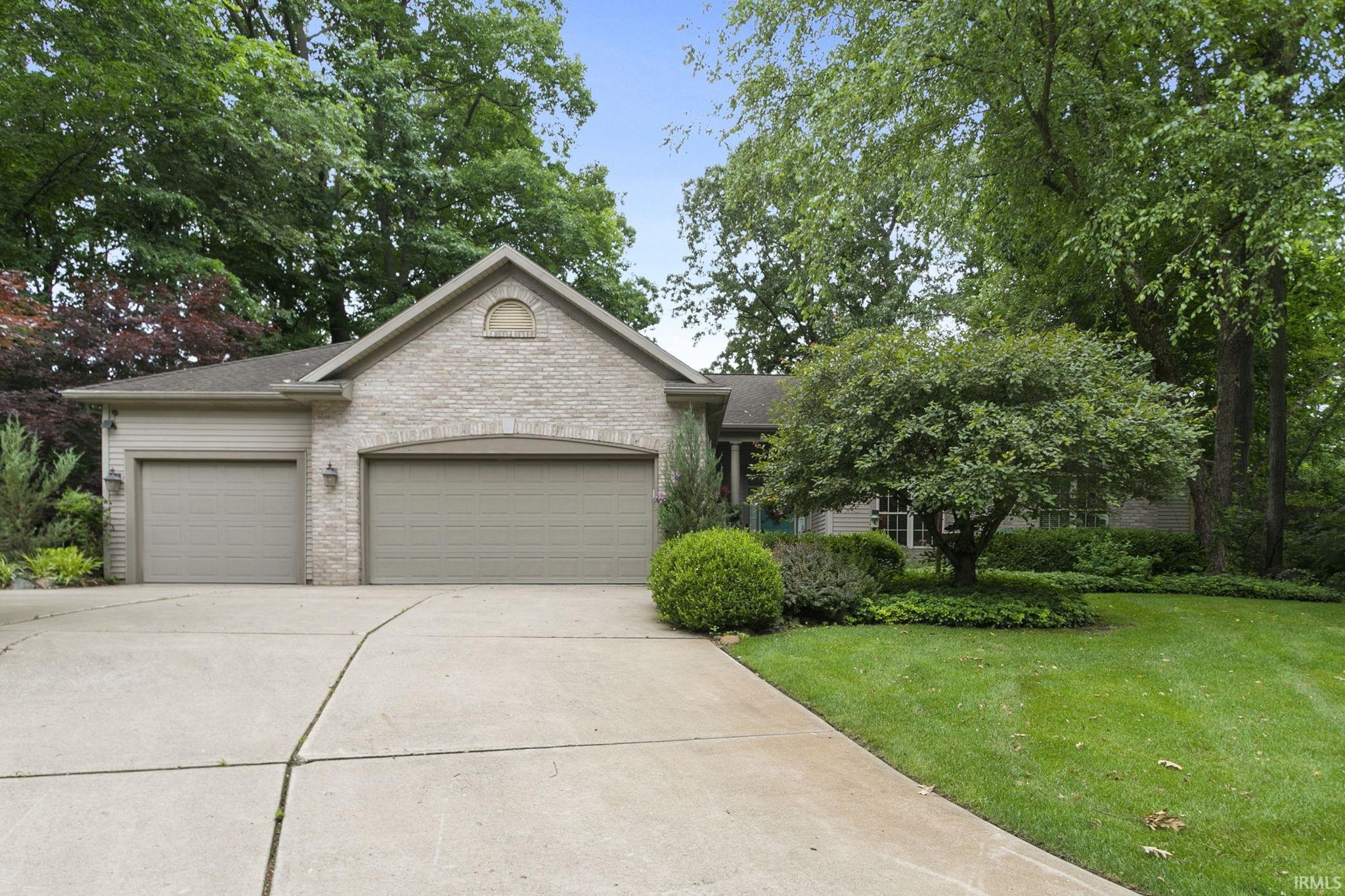 50743 Hidden Forest Drive South Bend IN 46628