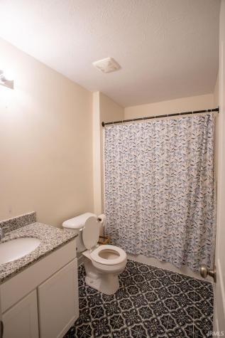 2708 W Kings Canyon Road Muncie IN 47303