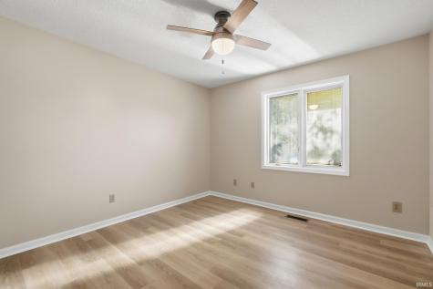 12125 Waycliffe Court Fort Wayne IN 46845