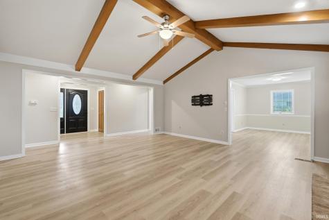 12125 Waycliffe Court Fort Wayne IN 46845