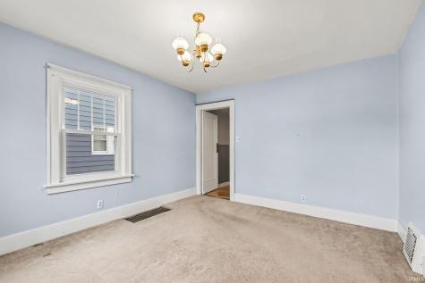 1338 Longfellow Avenue South Bend IN 46615