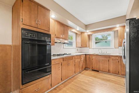 1338 Longfellow Avenue South Bend IN 46615