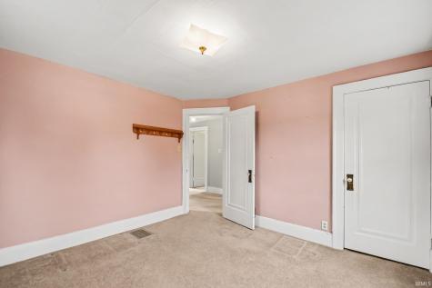 1338 Longfellow Avenue South Bend IN 46615