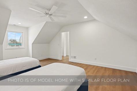 739 N Twyckenham Drive South Bend IN 46617