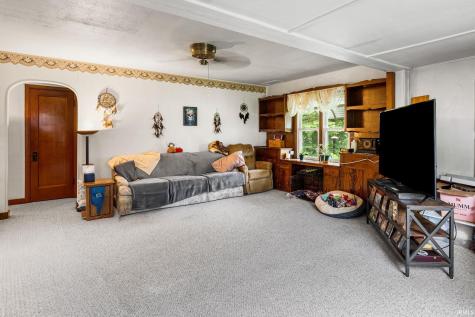 713 Hanawalt Street Monticello IN 47960