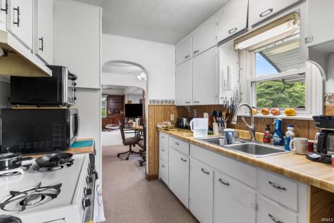 713 Hanawalt Street Monticello IN 47960