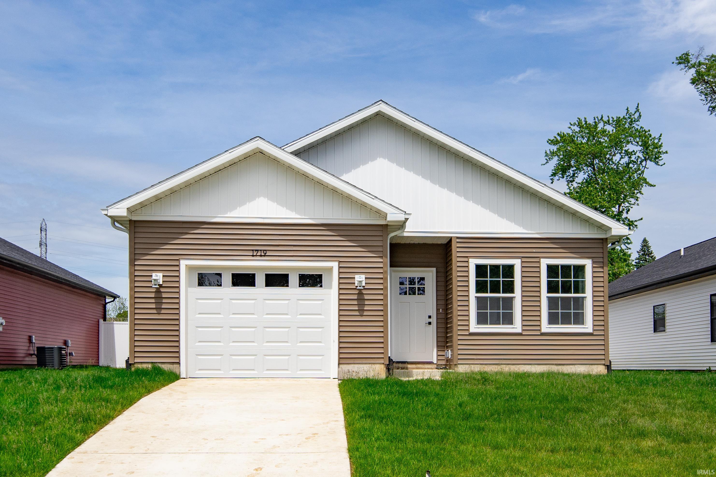 1719 Thornhill Drive South Bend IN 46614