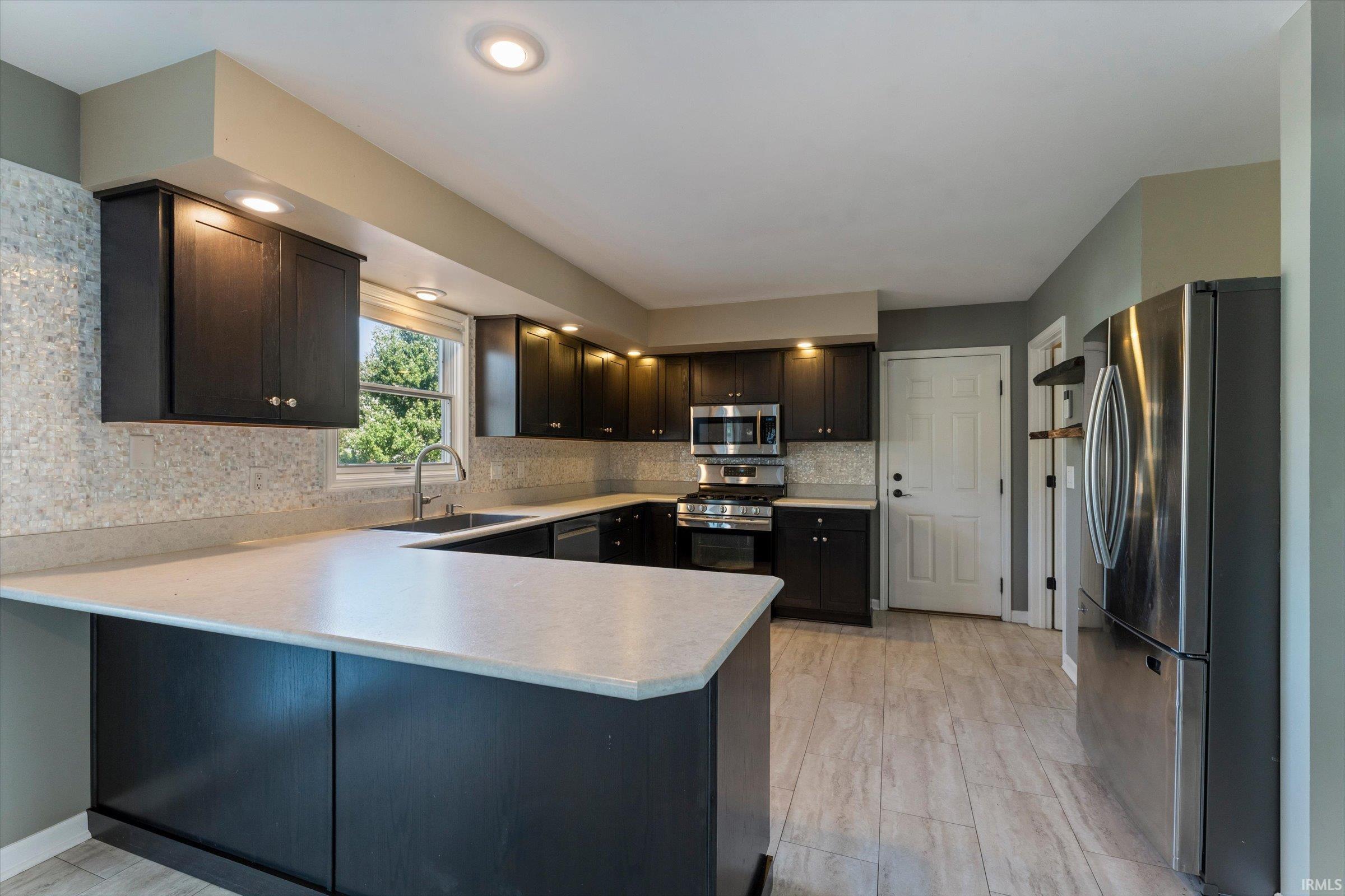52200 Covered Wagon Trail Granger IN 46530
