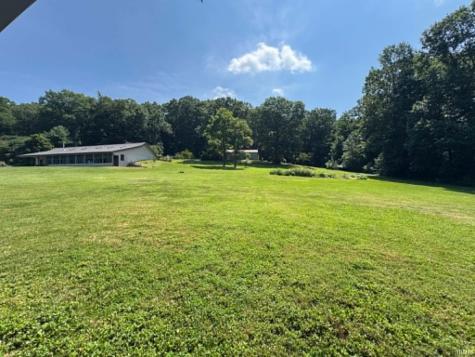 5662 E St Rd 54 Highway Bloomfield IN 47424