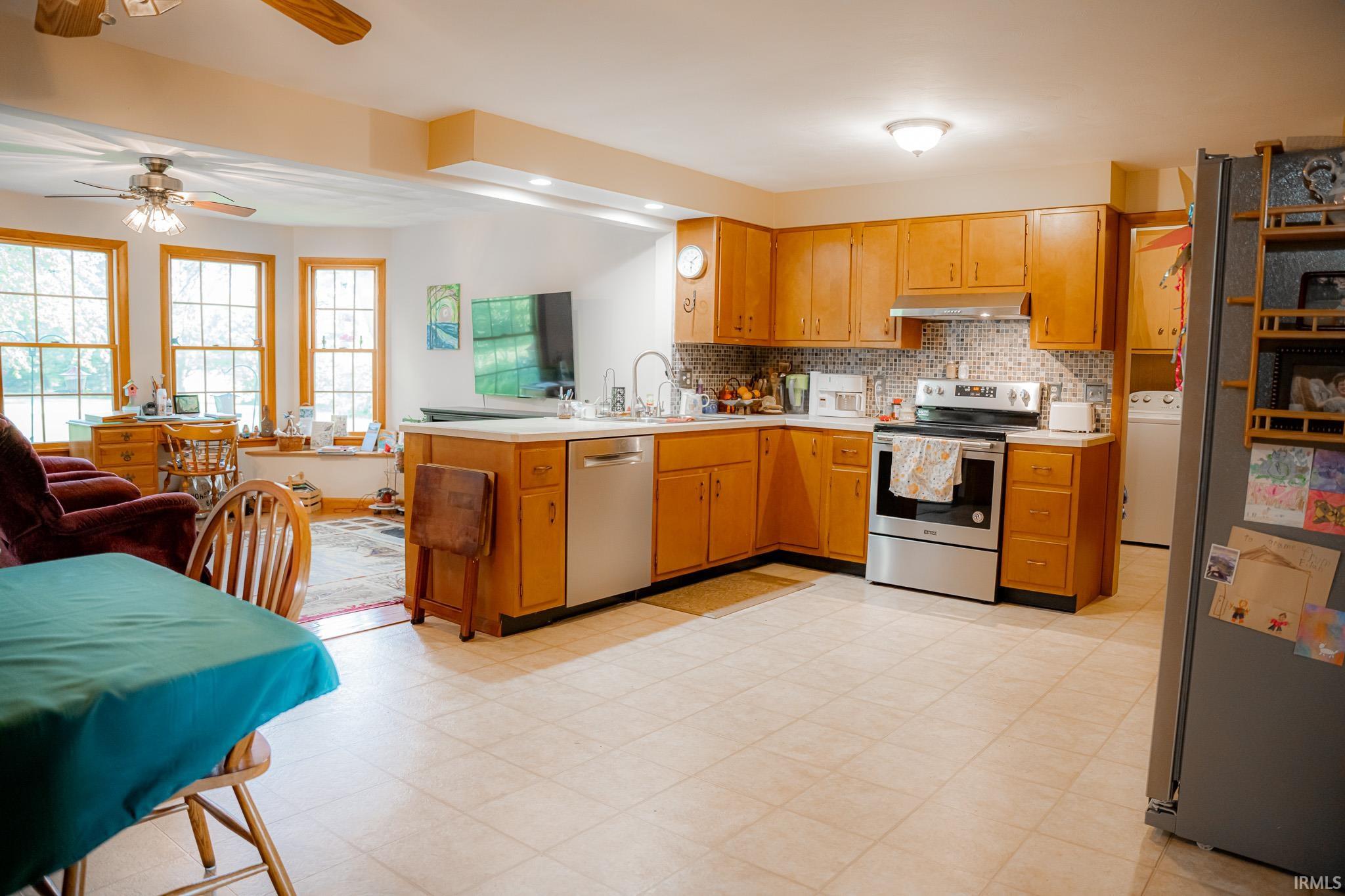 21230 County Road 40 Goshen IN 46526