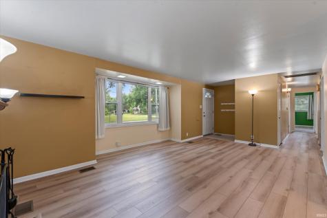 2740 Southeast Drive South Bend IN 46614