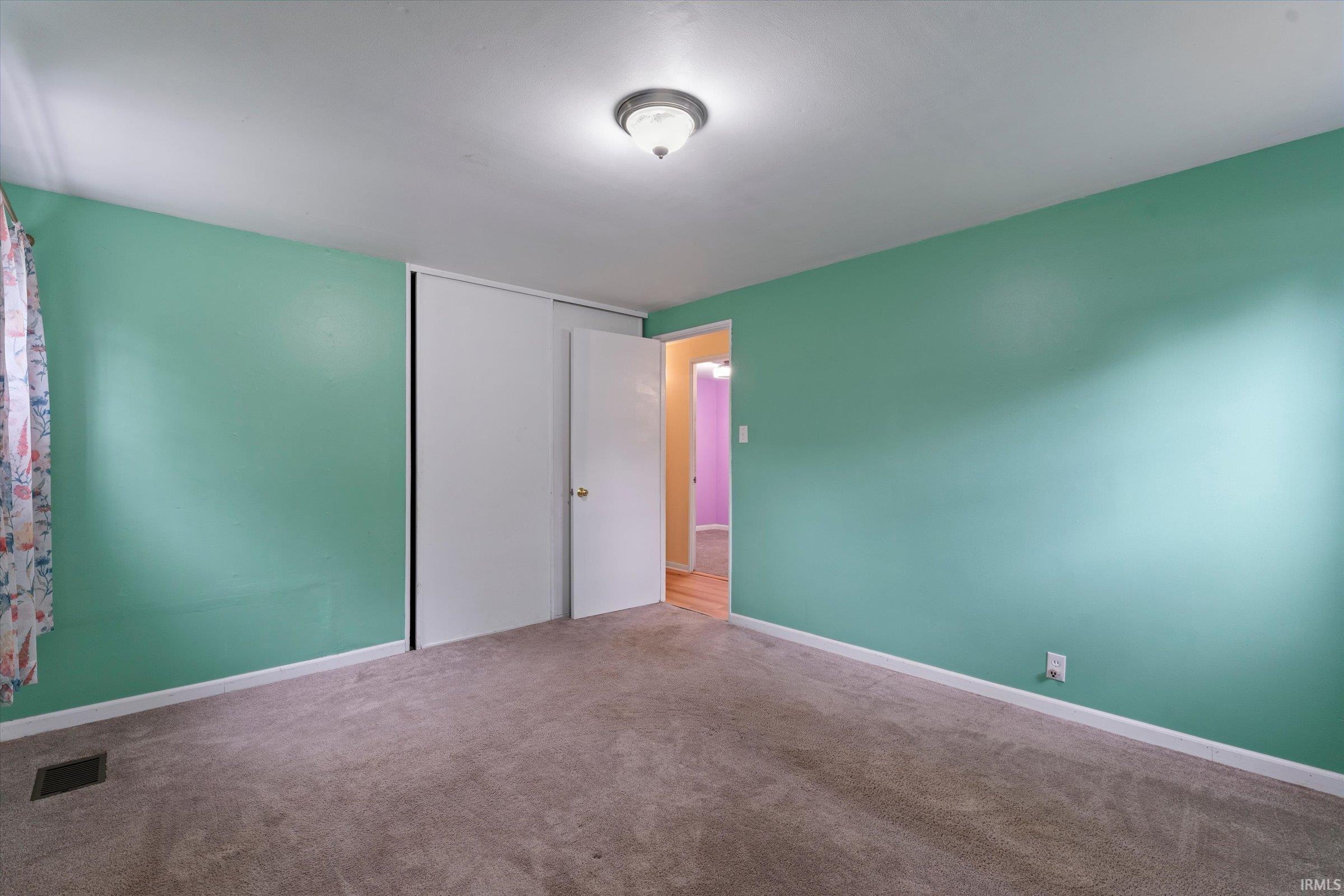 2740 Southeast Drive South Bend IN 46614