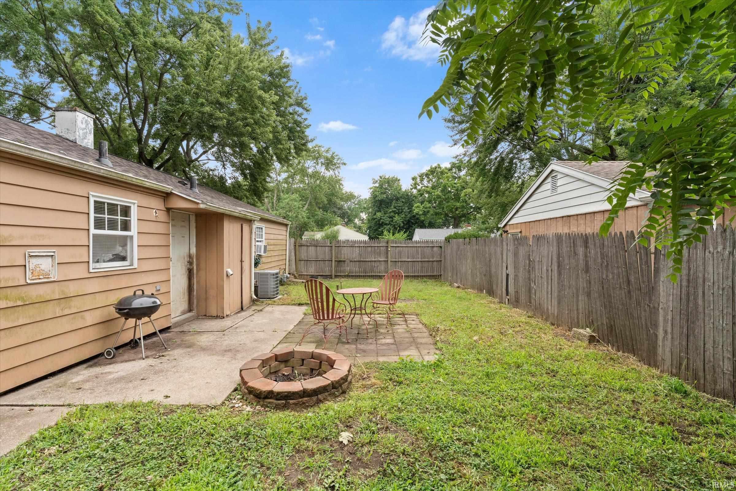 2740 Southeast Drive South Bend IN 46614