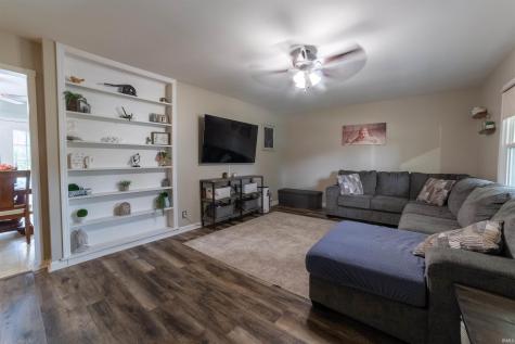 7415 E Mulberry Street Evansville IN 47715