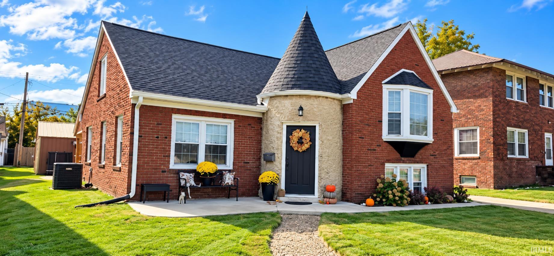105 W Van Trees Street Washington IN 47501