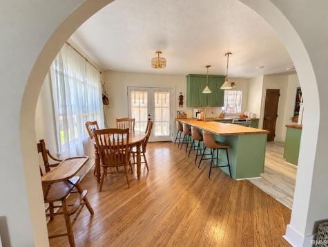 105 W Van Trees Street Washington IN 47501