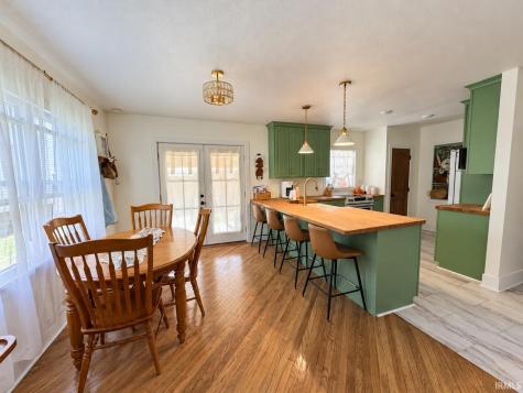105 W Van Trees Street Washington IN 47501