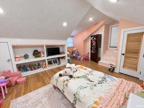 105 W Van Trees Street Washington IN 47501