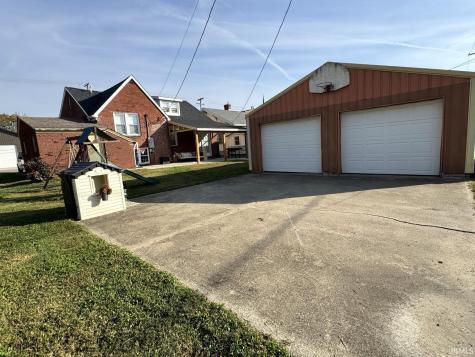 105 W Van Trees Street Washington IN 47501