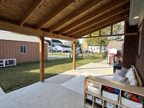 105 W Van Trees Street Washington IN 47501
