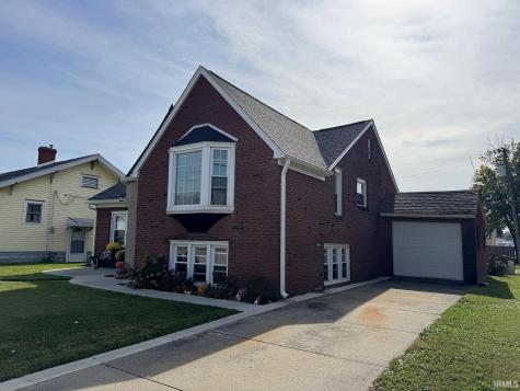 105 W Van Trees Street Washington IN 47501