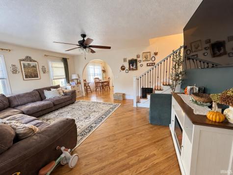 105 W Van Trees Street Washington IN 47501