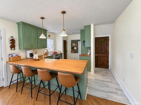 105 W Van Trees Street Washington IN 47501