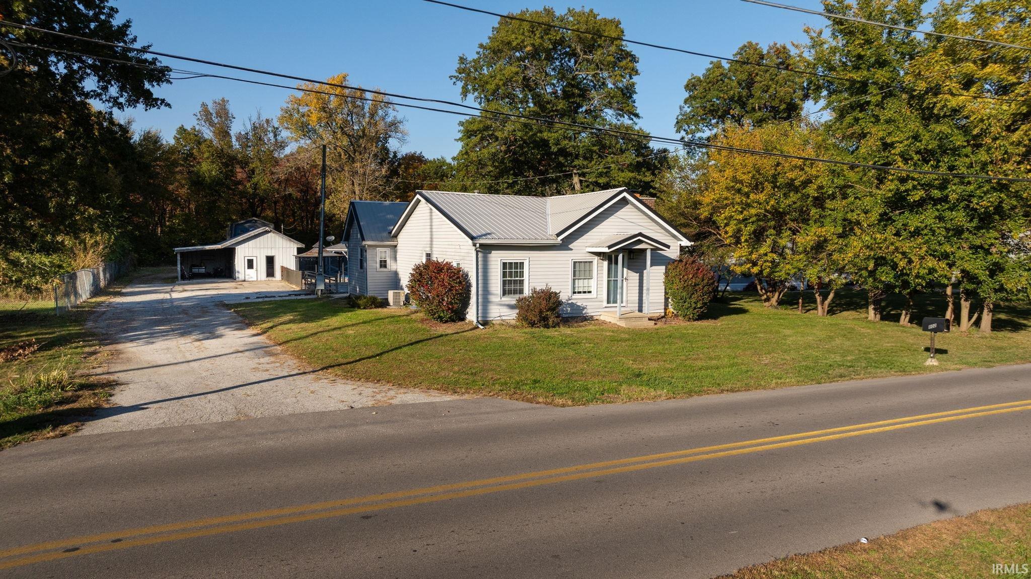 802 W Hanawalt Street Monticello IN 47960