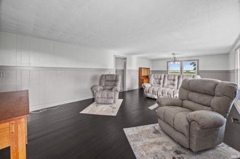 13026 S 475 W Romney IN 47981