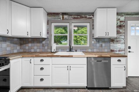 13026 S 475 W Romney IN 47981