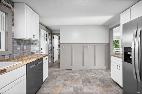 13026 S 475 W Romney IN 47981