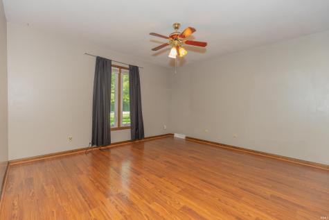 4525 N Ford Road Mount Vernon IN 47620