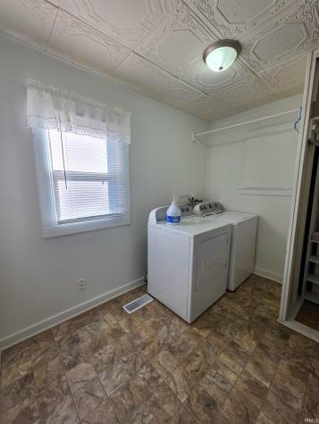 2405 Jeanette Avenue Evansville IN 47714