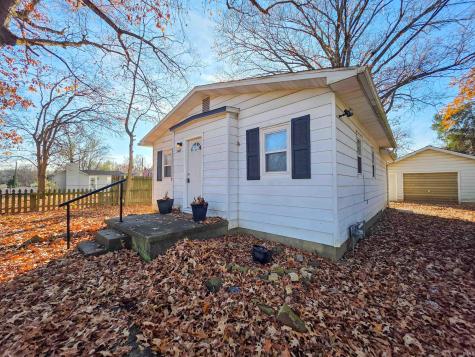 2405 Jeanette Avenue Evansville IN 47714